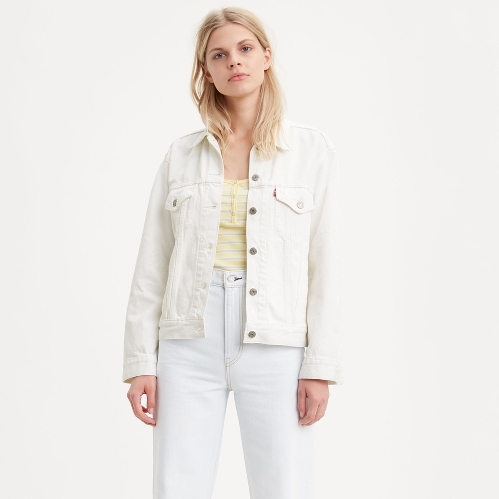 NWT Levi’s Ex-Boyfriend Trucker Jacket